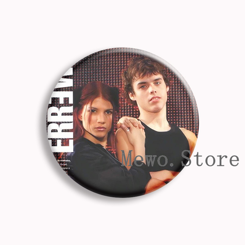 فيلم Rebelde طريقة لينة زر دبو - مراجعة Pin Button Badge وسعره