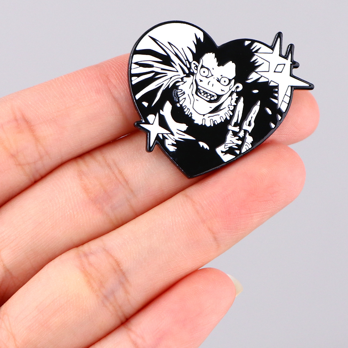 دبوس شارة معدني مطلي بالمينا م - مراجعة Pin Button Badge وسعره